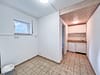 Renoviertes 1-Zimmer Apartment mit Küche in ruhiger Lage - Küche mit Essplatz