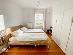 Charmante 2,5 Zimmer-Altbau-Wohnung mit EBK und Balkon - Schlafen