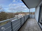 Barrierefreie 3-Zimmerwohnung mit großem Balkon! (renovierungsbedürftig) - Balkon
