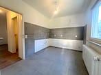 Hochwertig modernisierte 3-Zimmerwohnung in ruhiger Lage mit Terrasse und Außenstellplatz. - Küche