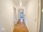 Sonnige 3-Zimmer-Wohnung mit zusätzlichem Arbeitszimmer am schönen Killesberg - Flur