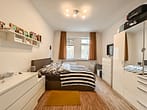 Möblierte 2,5 Zimmerwohnung mit EBK und Balkon im belieben Heusteigviertel - Schlafzimmer